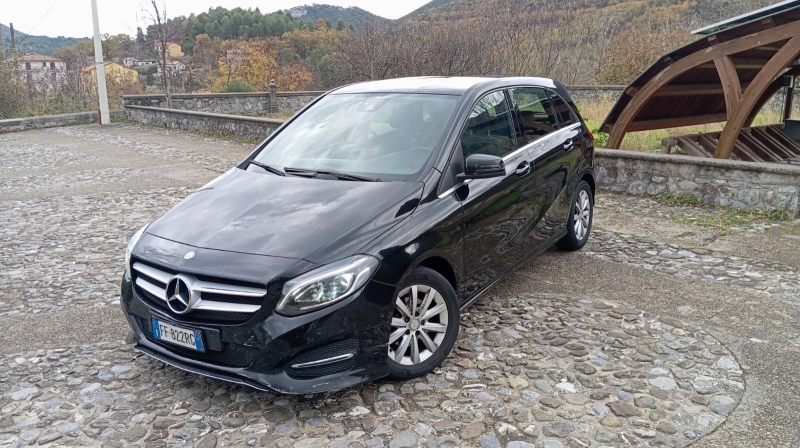 Mercedes B180d Restyling 2015-KM 290.000 a 7.000 Euro Auto